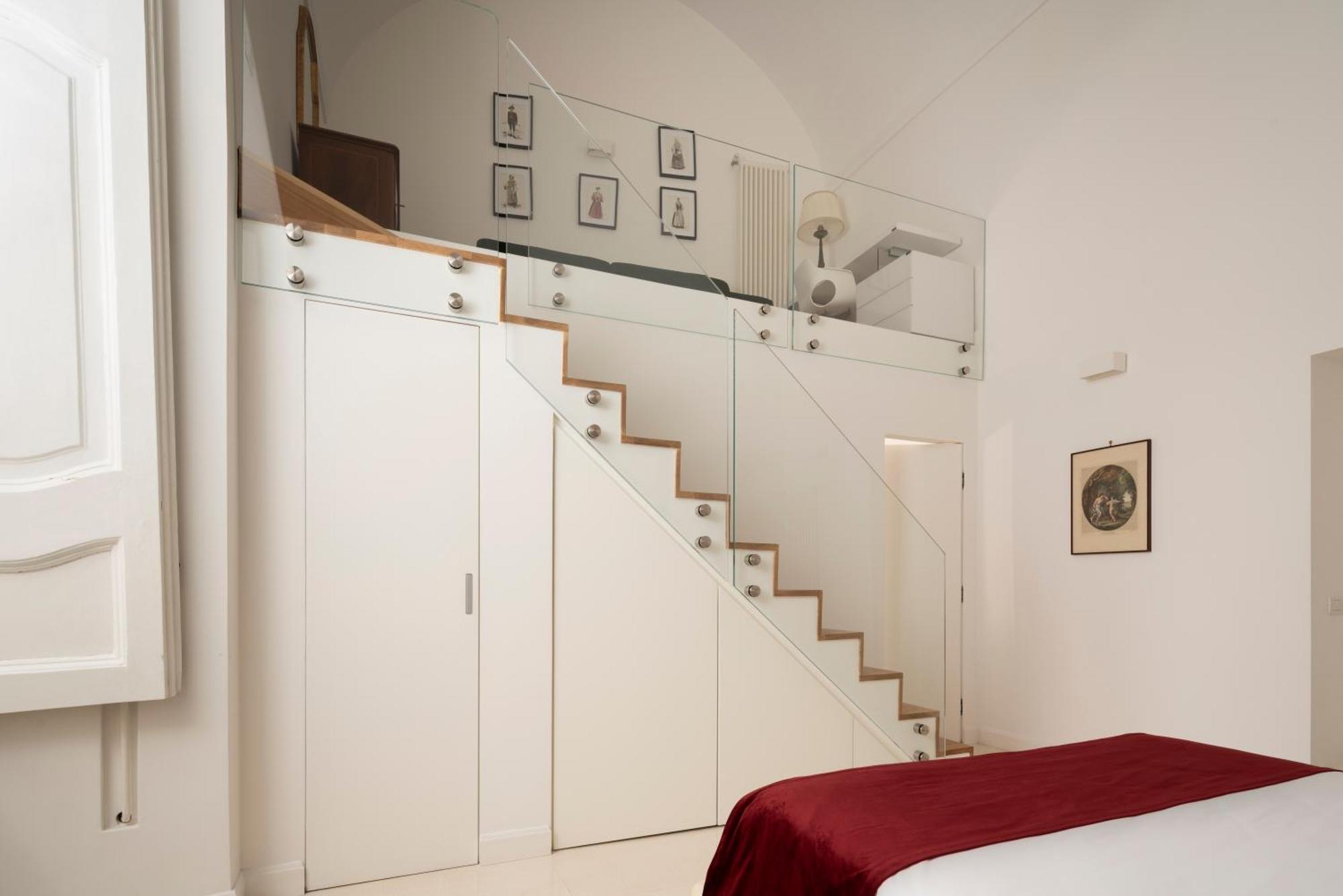 A.Ri.El Luxury Apartment Napoli Bagian luar foto